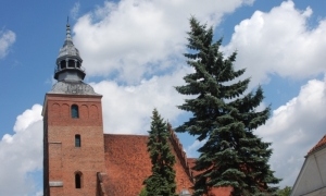 Parafia św. Jakuba (Fara) budynek z boku