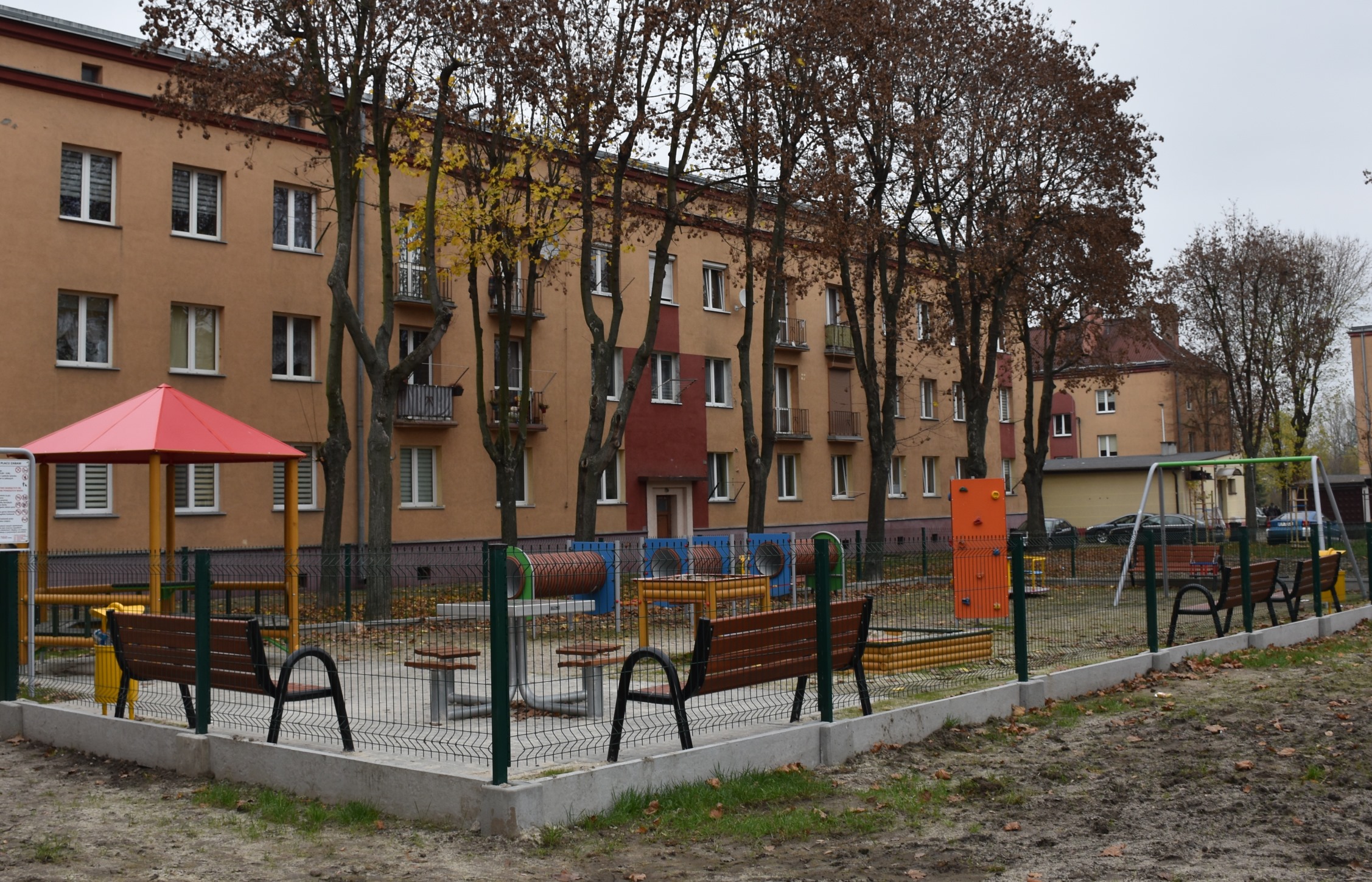 Przychodnia Ul Wyzwolenia Piotrków Tryb Piotrków Trybunalski - Oficjalny portal miejski | Plac zabaw na osiedlu